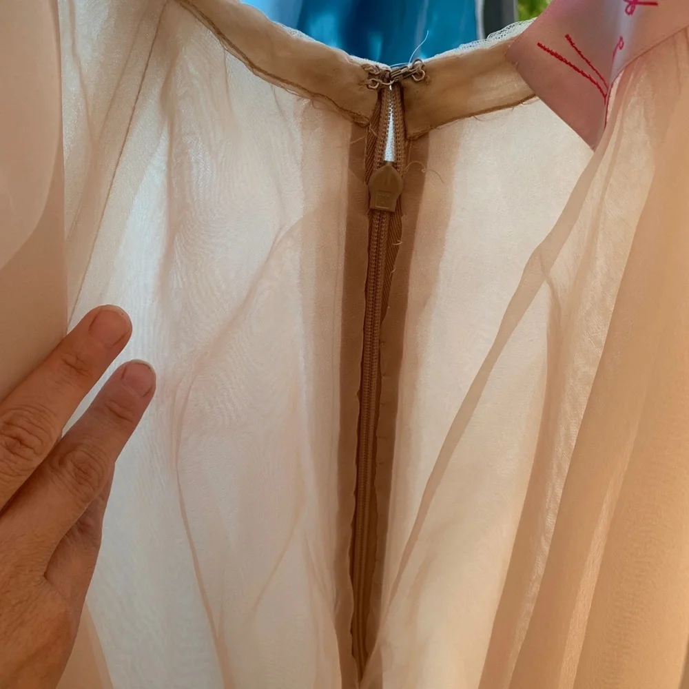 Hayley Paige Keegan 6760 Wedding Dress - Picture 14 of 16